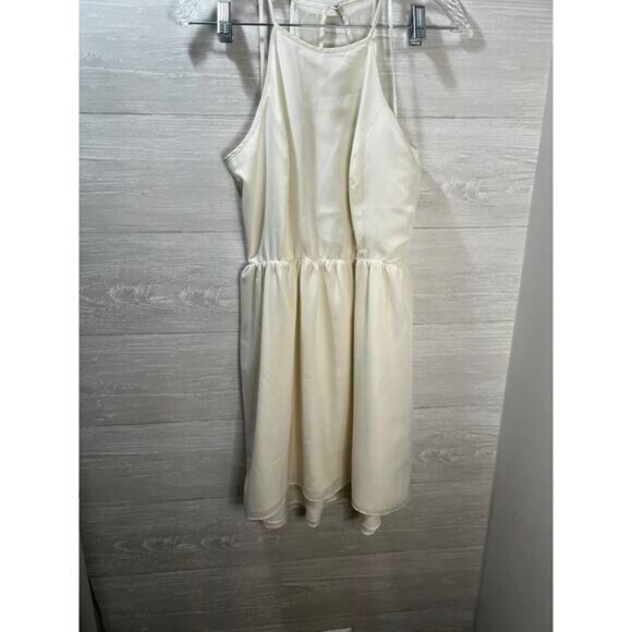 BCBGeneration Smocked Halter Dress Size 6 - Picture 3 of 7